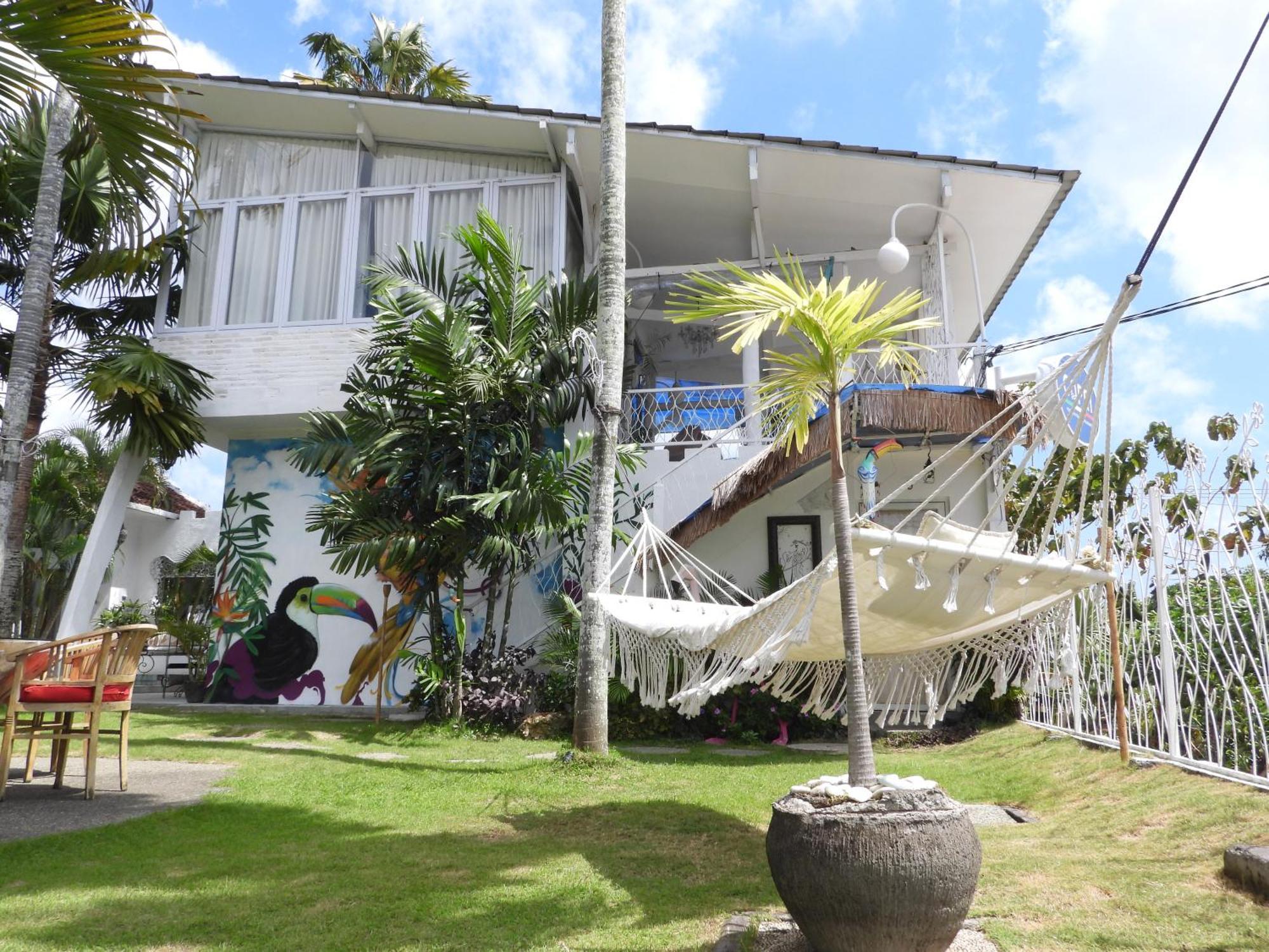 Surga Homestay Jimbaran Esterno foto