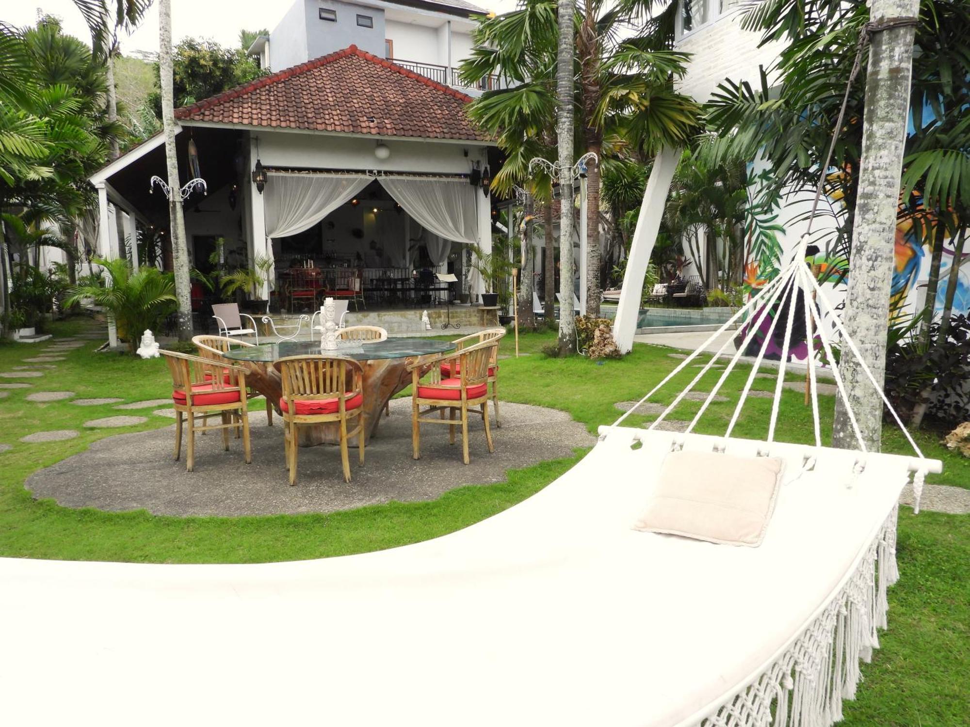 Surga Homestay Jimbaran Esterno foto