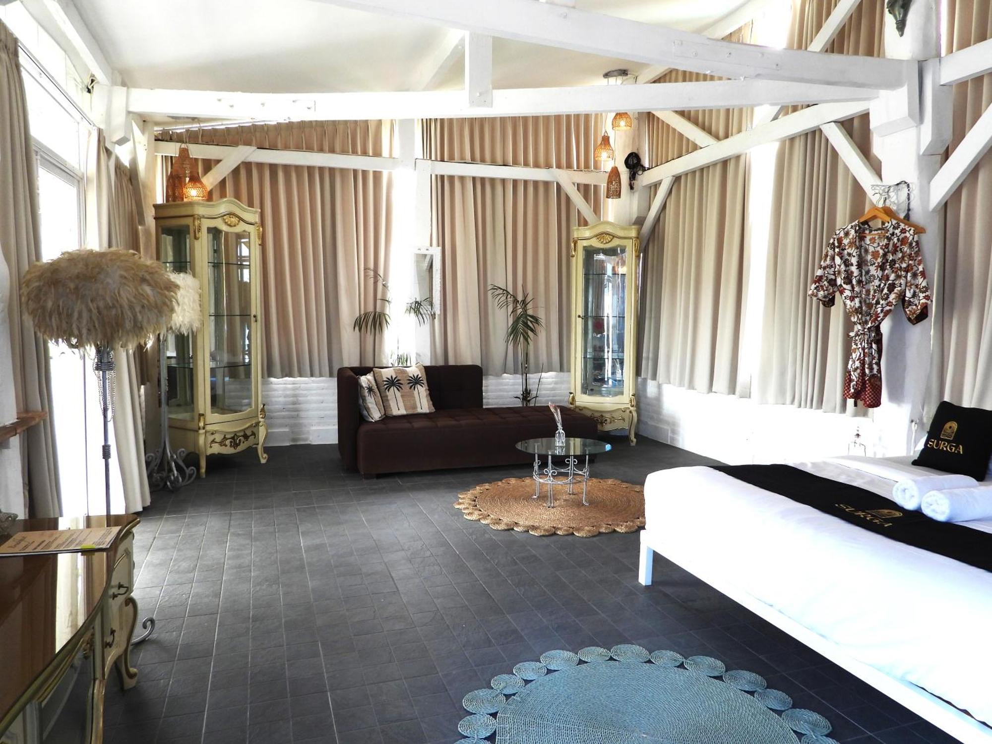 Surga Homestay Jimbaran Esterno foto