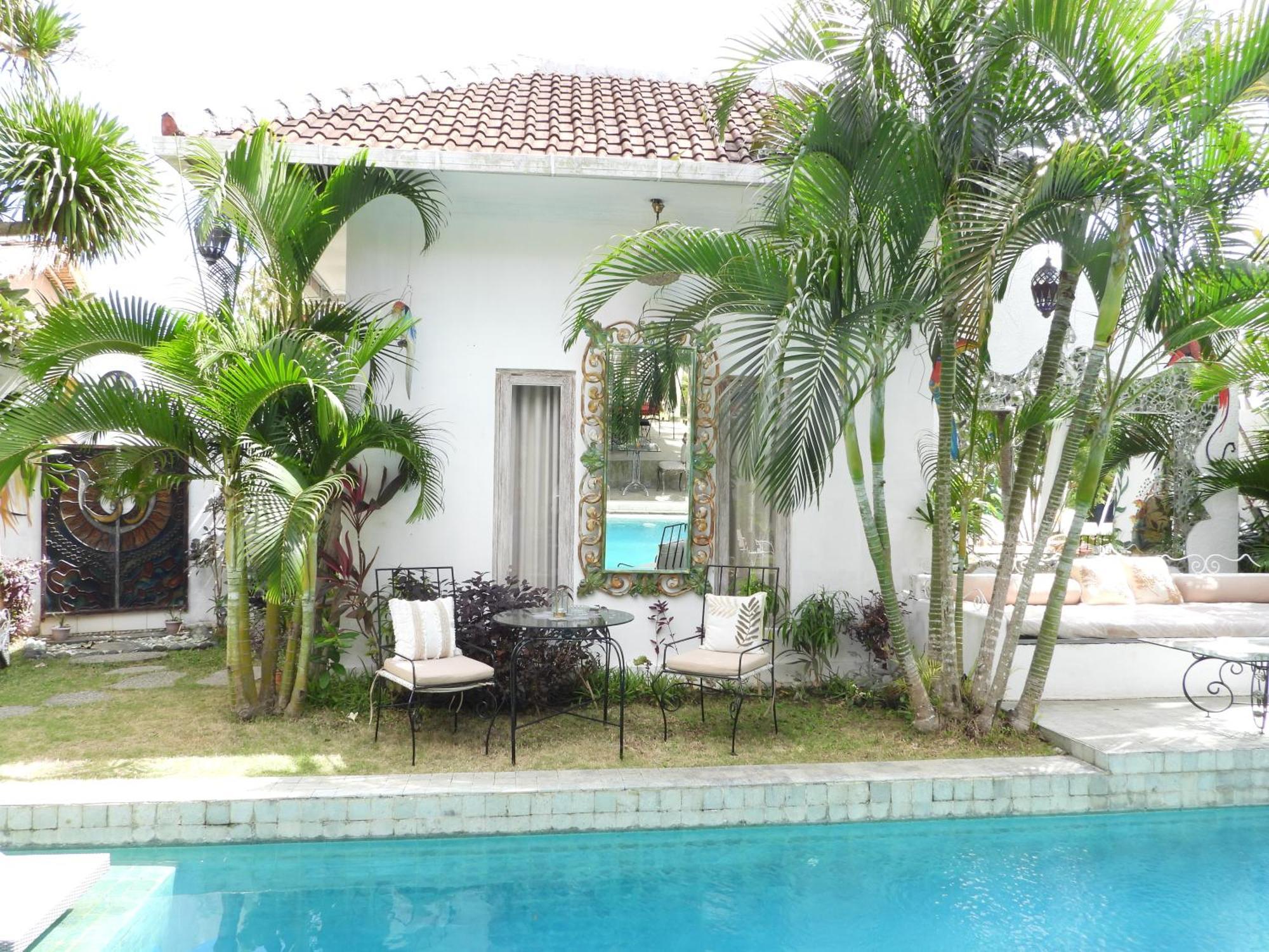 Surga Homestay Jimbaran Esterno foto
